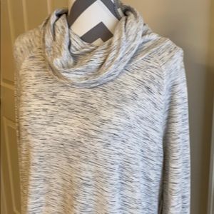 ⭐️Carolina Bell Long Sleeve Cowl Neck Yoga Shirt⭐️